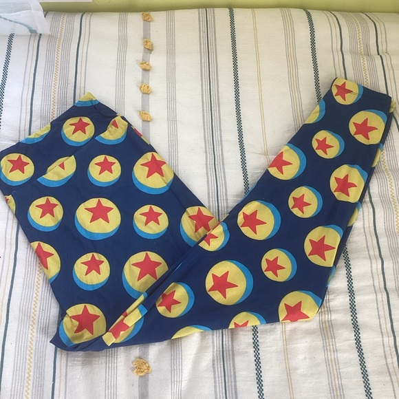 Women’s Luxo Ball Leggings - Pixar - Picture 2 of 4